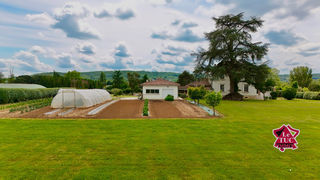  Maison � vendre 9 pi�ces 320 m�