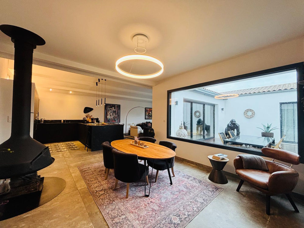 � vendre  Propri�t�/ch�teau La Rochelle (17000)