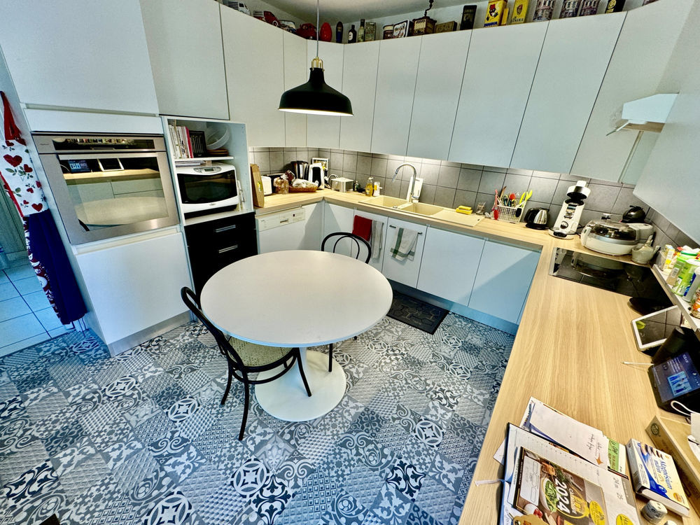 � vendre  Maison Uchaux (84100)