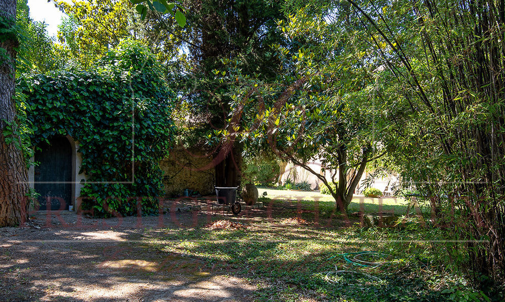 � vendre  Maison Orange (84100)