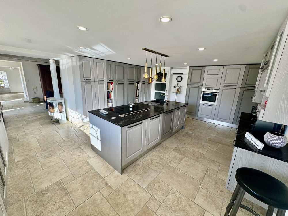 � vendre  Maison Orange (84100)