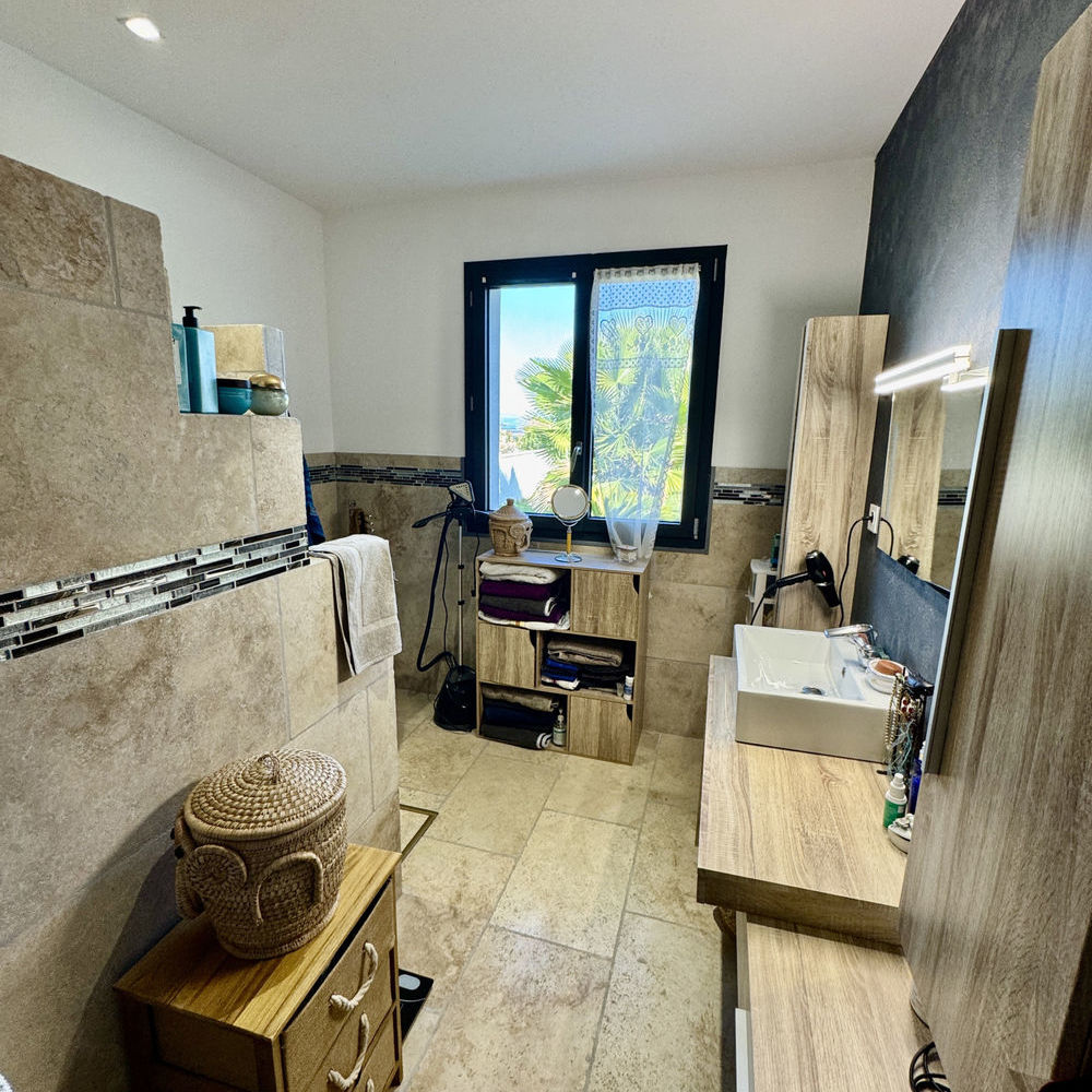 � vendre  Maison Sainte-C�cile-les-Vignes (84290)