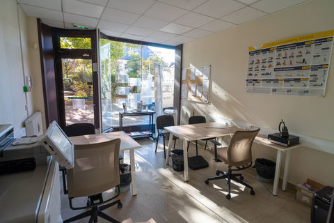 Local Commercial + Bureaux 123m2 1504 73000 Chambery