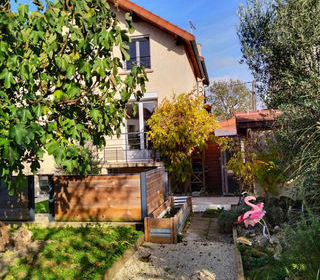  Maison � vendre 9 pi�ces 209 m�