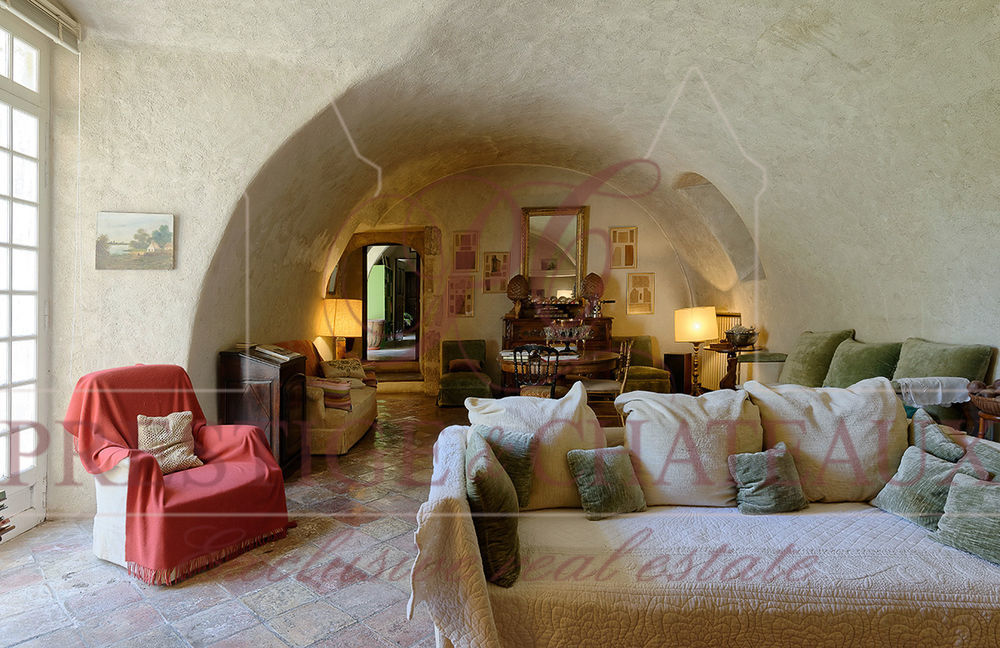 � vendre  Maison Orange (84100)