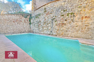  Maison � vendre 8 pi�ces 308 m�