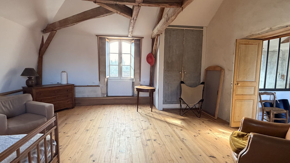 � vendre  Propri�t�/ch�teau Saint-Jean-d'Ang�ly (17400)