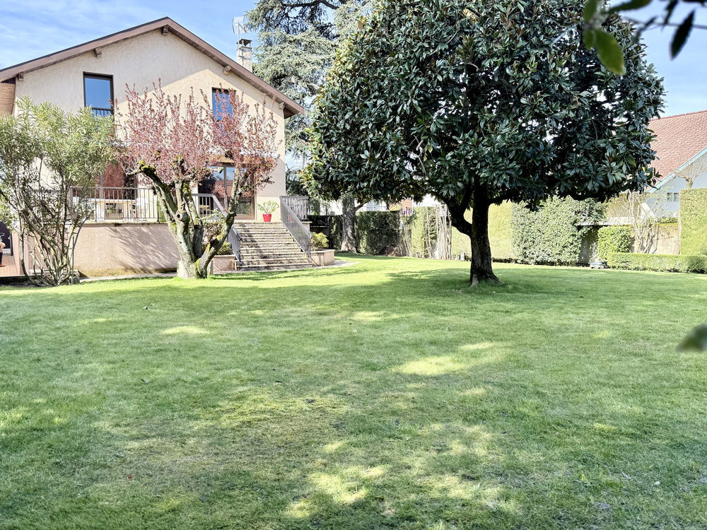 � vendre  Propri�t�/ch�teau Bron (69500)