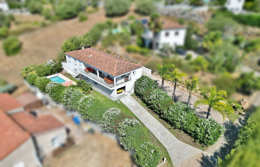 � vendre  Maison Afa (20167)