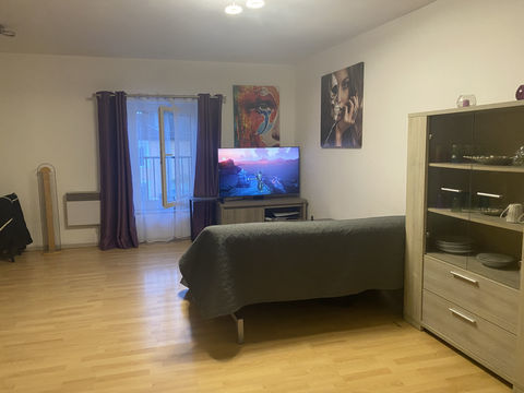   LOYETTES - STUDIO DE 36 m2 MEUBLE au 1er �tage Appartement - 1 pi�ce(s) - 37 m�