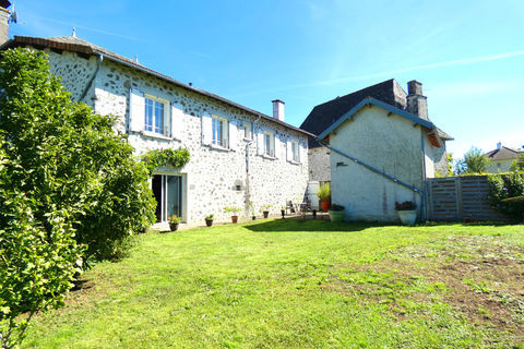   Naucelles belle maison en pierre Maison - 6 pi�ce(s) - 240 m�