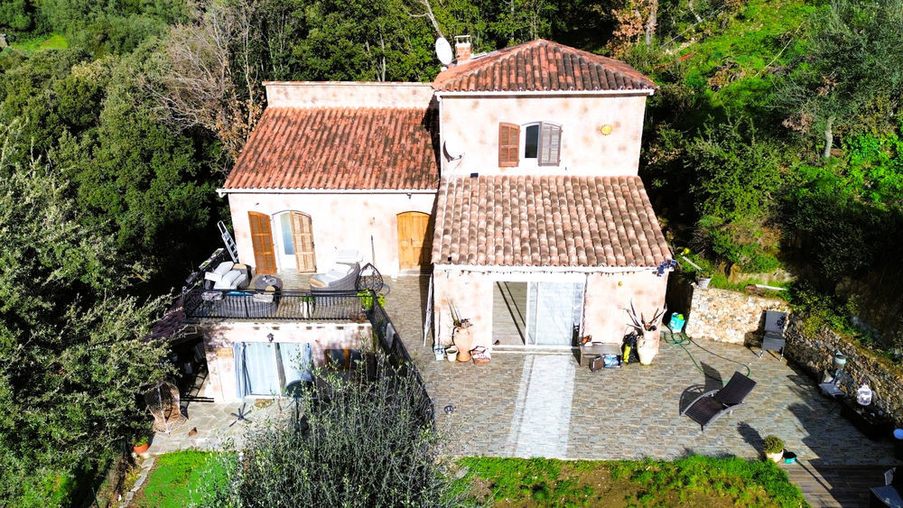 � vendre  Maison Santa-Maria-Figaniella (20143)