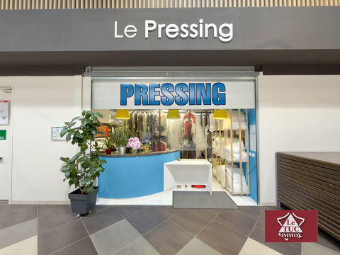 Pressing dans un hypermarch&eacute; 97200 47300 Villeneuve sur lot