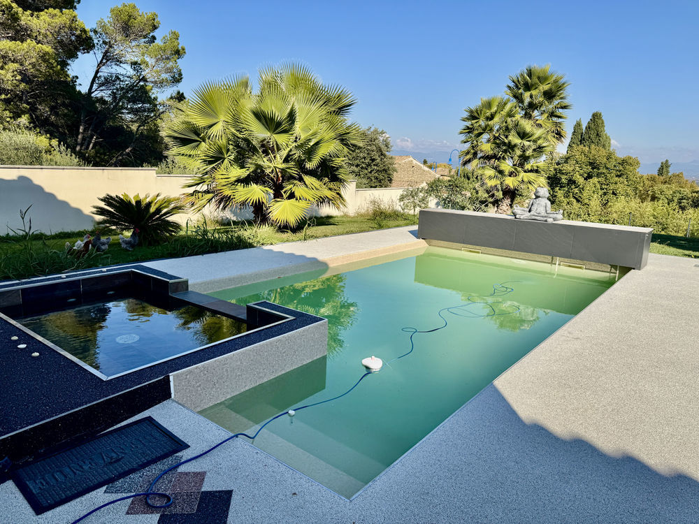 � vendre  Maison Sainte-C�cile-les-Vignes (84290)