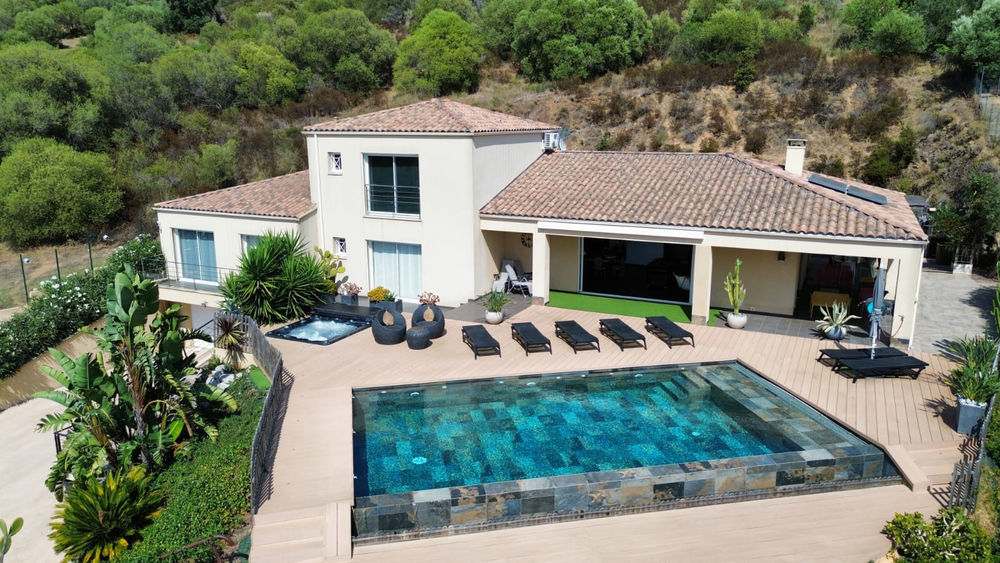 � vendre  Maison Afa (20167)