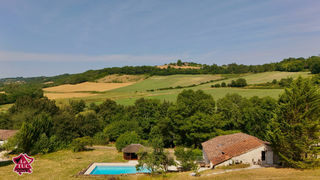  Propri�t�/ch�teau � vendre 15 + pi�ces 409 m�