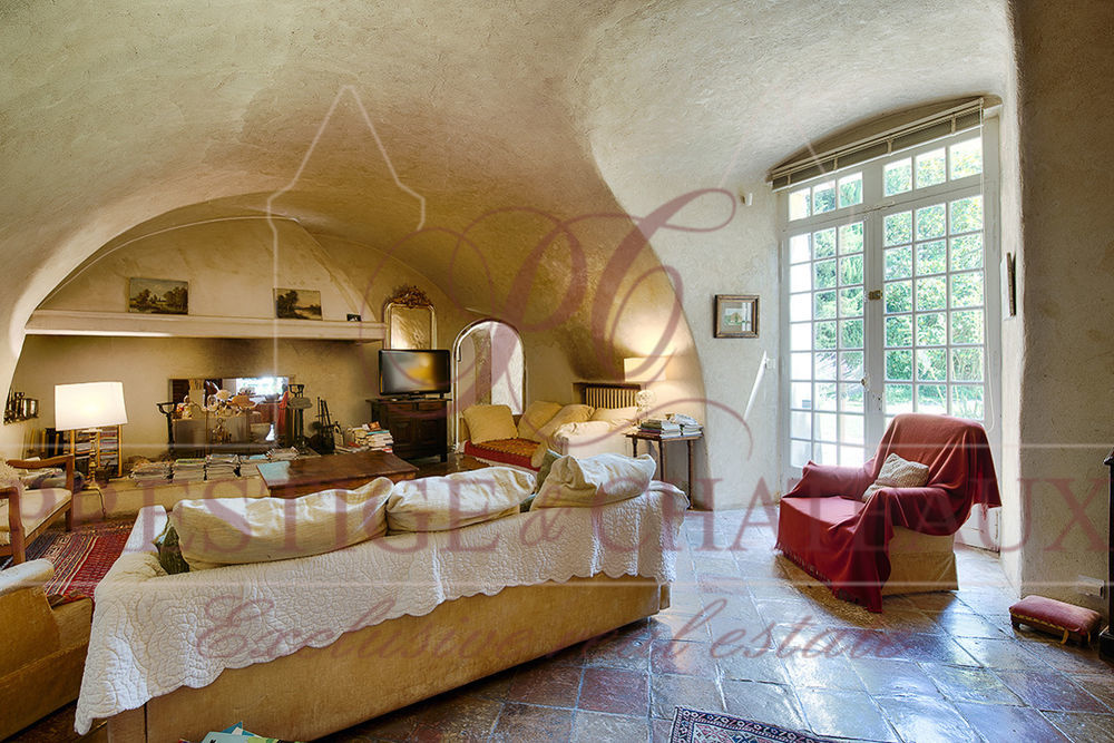 � vendre  Maison Orange (84100)