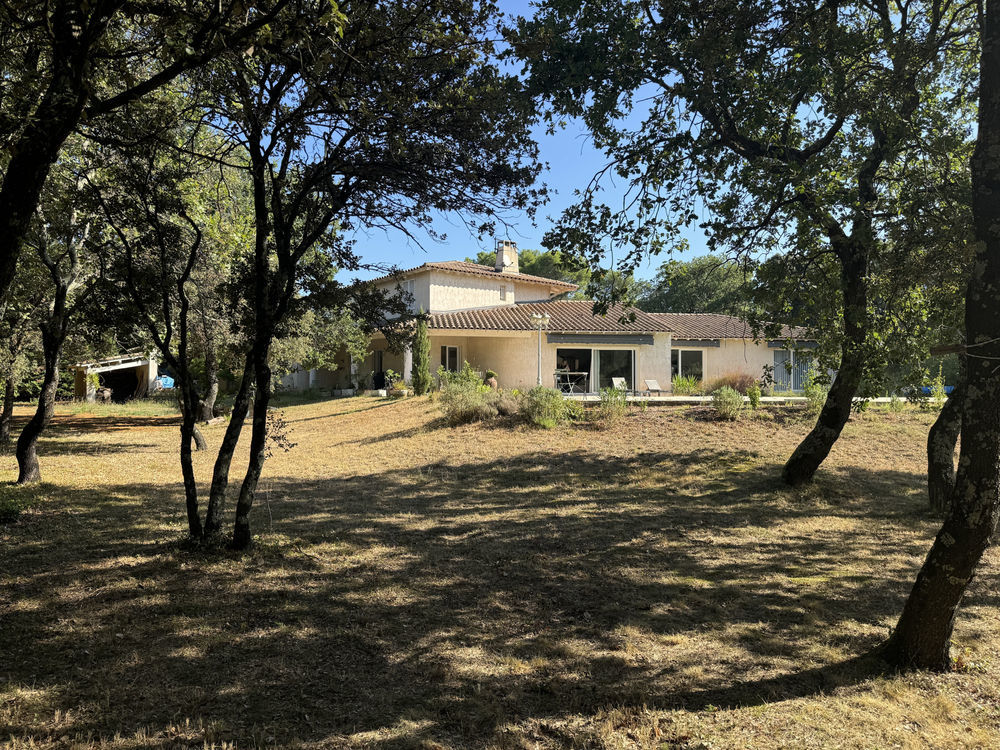 � vendre  Maison Uchaux (84100)