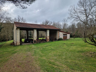  Ferme � vendre 10 pi�ces 300 m�