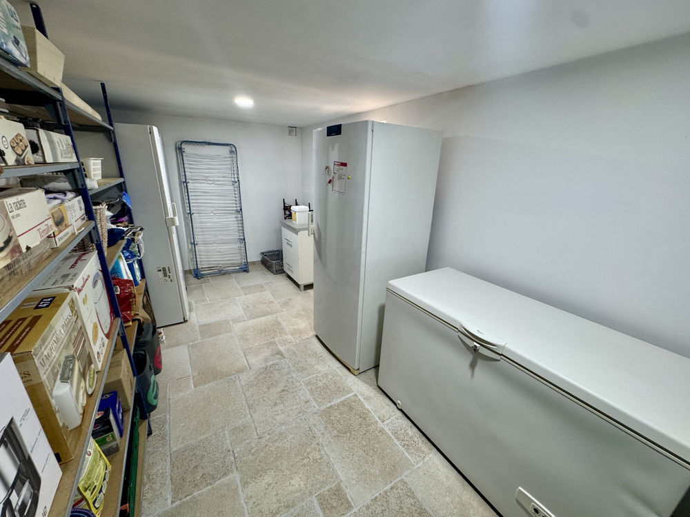 � vendre  Maison Orange (84100)