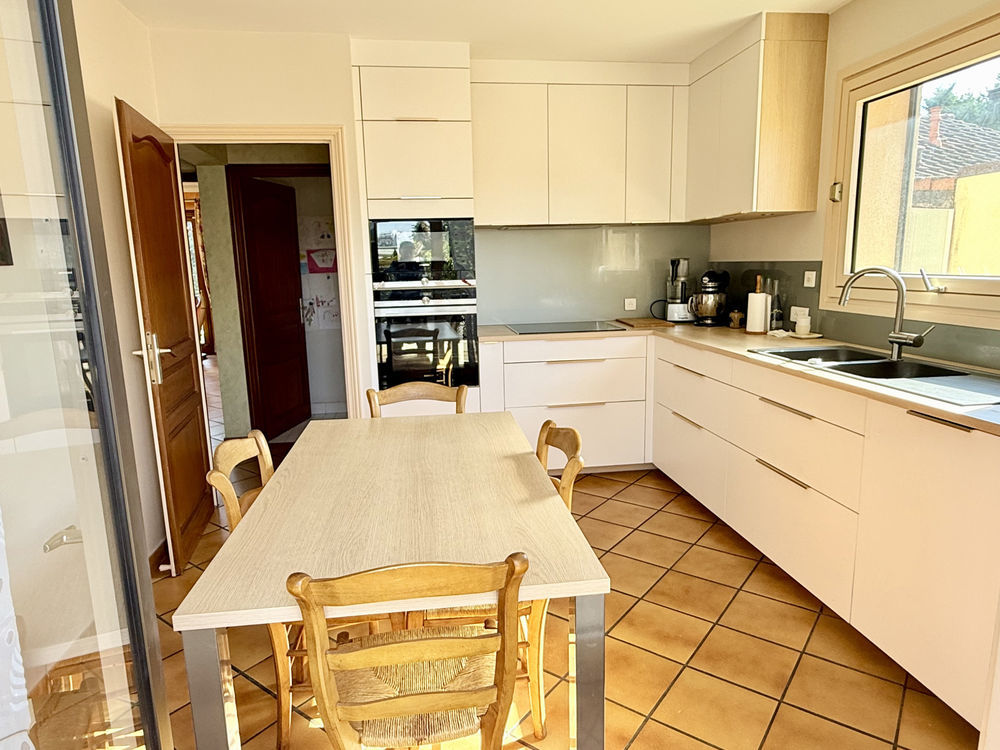 � vendre  Propri�t�/ch�teau Bron (69500)