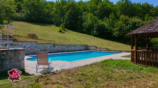  Propri�t�/ch�teau � vendre 15 + pi�ces 409 m�