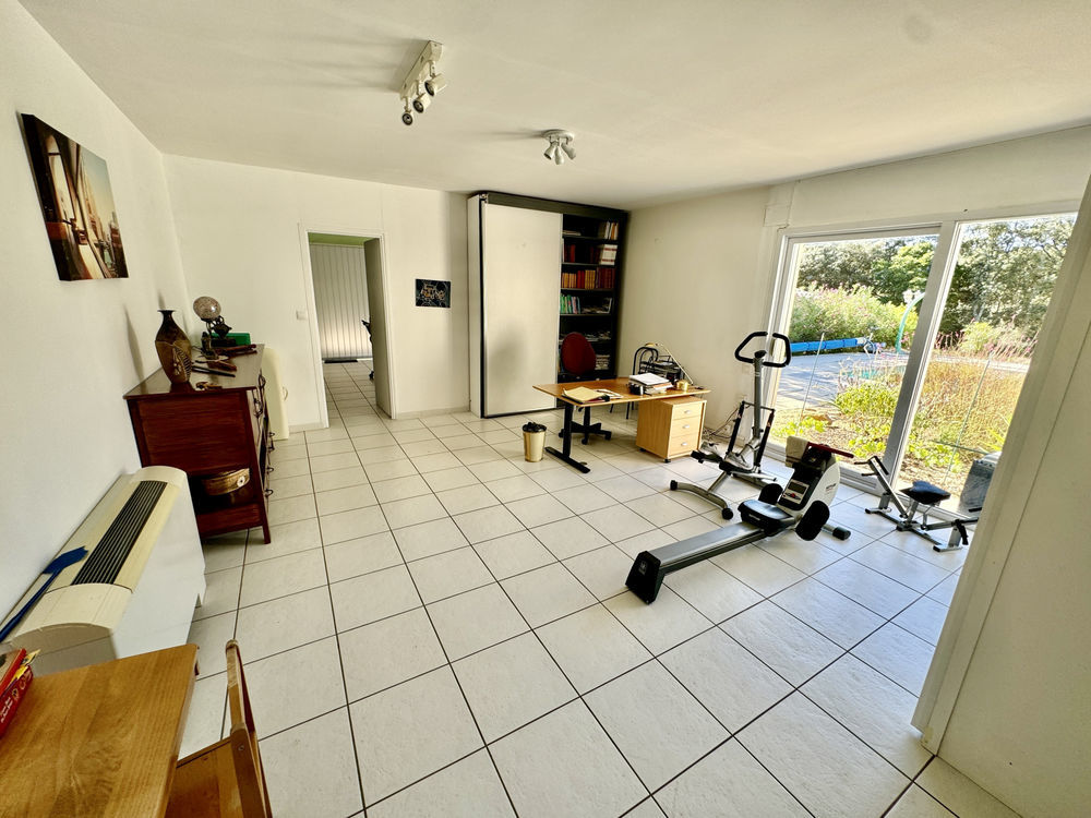 � vendre  Maison Uchaux (84100)