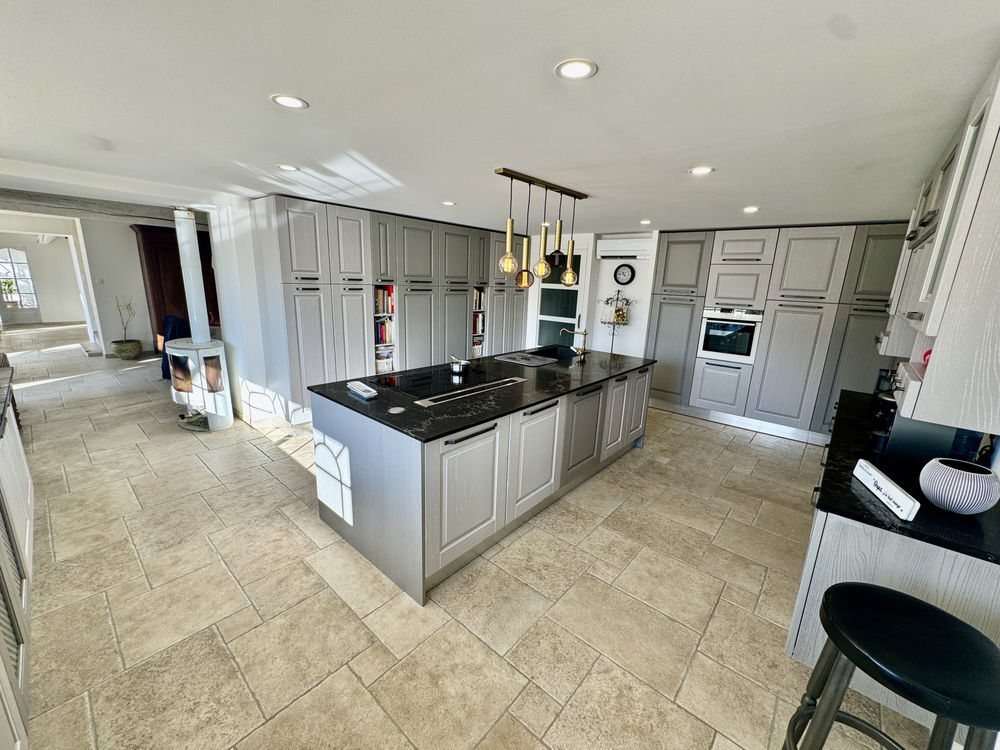 � vendre  Maison Orange (84100)