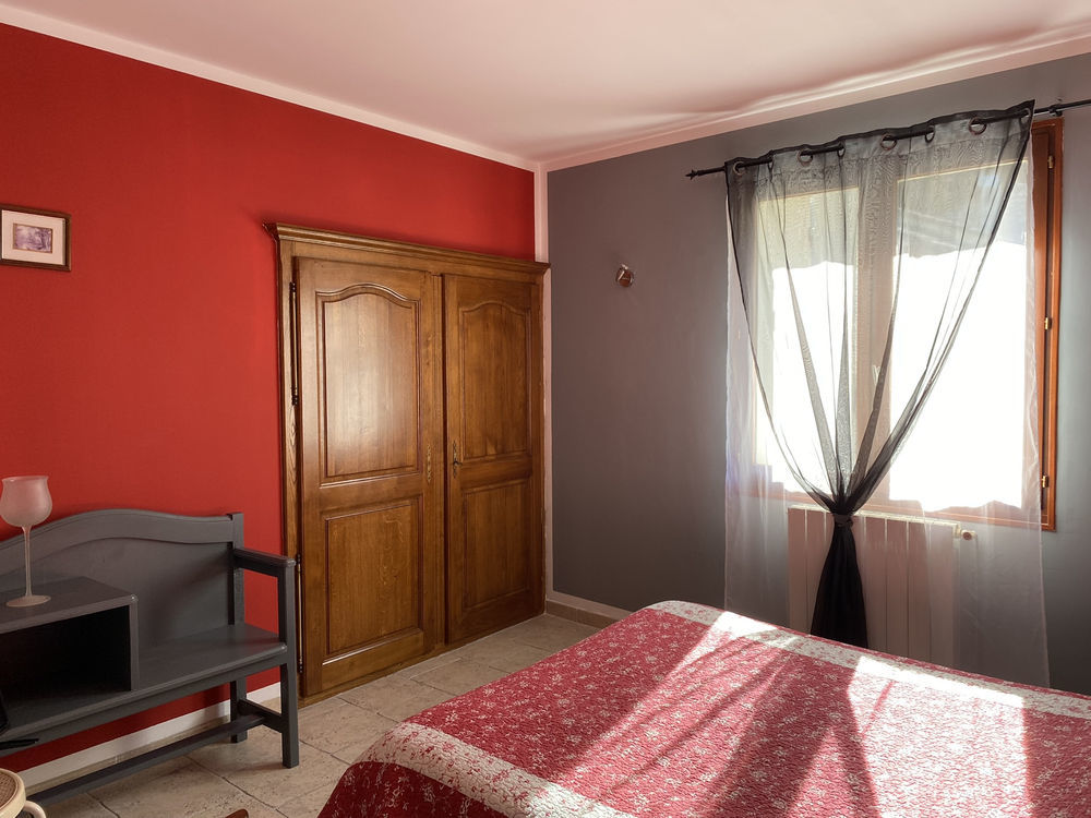 � vendre  Propri�t�/ch�teau Boll�ne (84500)