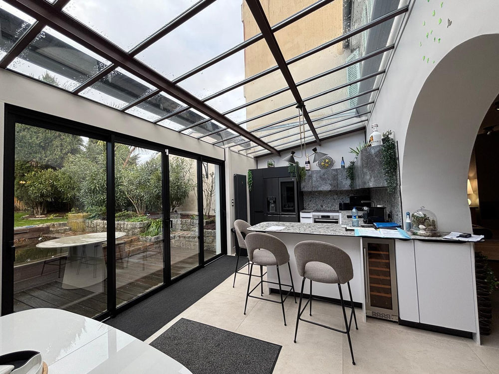 � vendre  Propri�t�/ch�teau La Rochelle (17000)