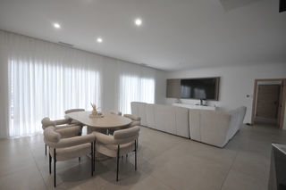  Maison � vendre 6 pi�ces 200 m�