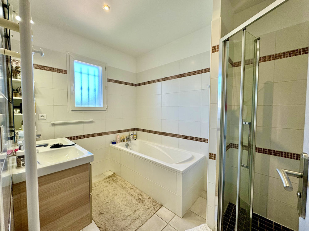 � vendre  Maison Piolenc (84420)