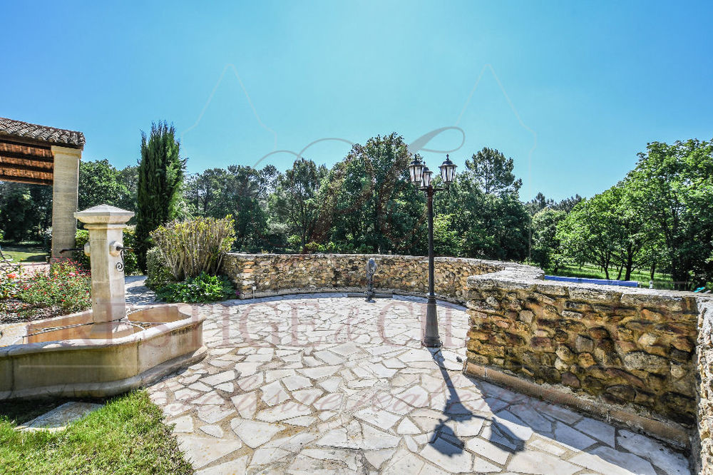 � vendre  Maison Sainte-C�cile-les-Vignes (84290)