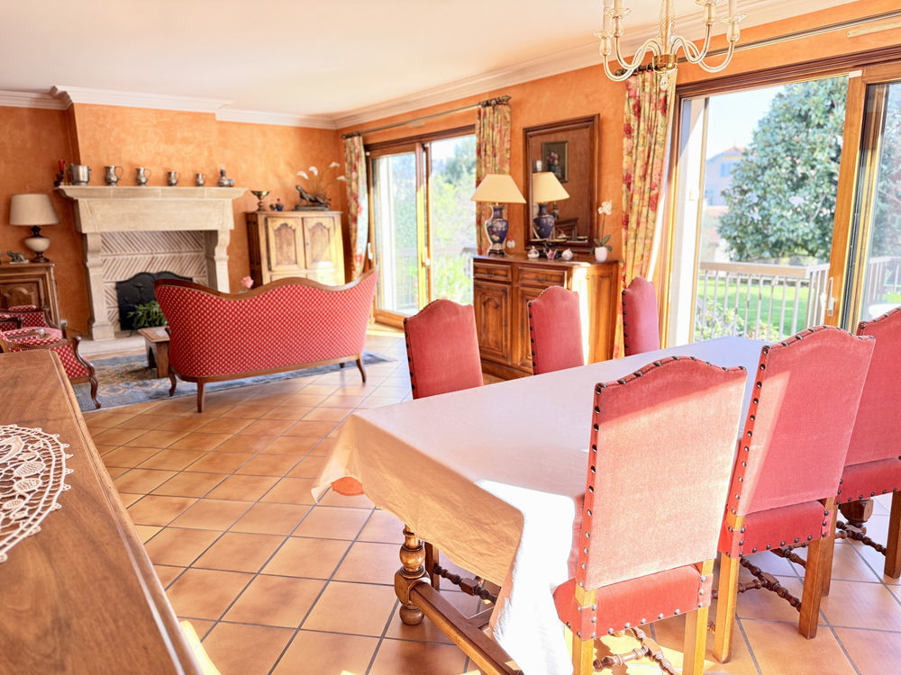 � vendre  Propri�t�/ch�teau Bron (69500)