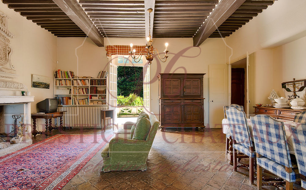 � vendre  Maison Orange (84100)