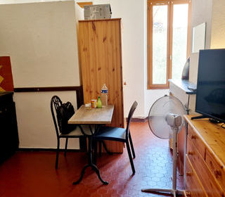  Immeuble � vendre 14 pi�ces 250 m�