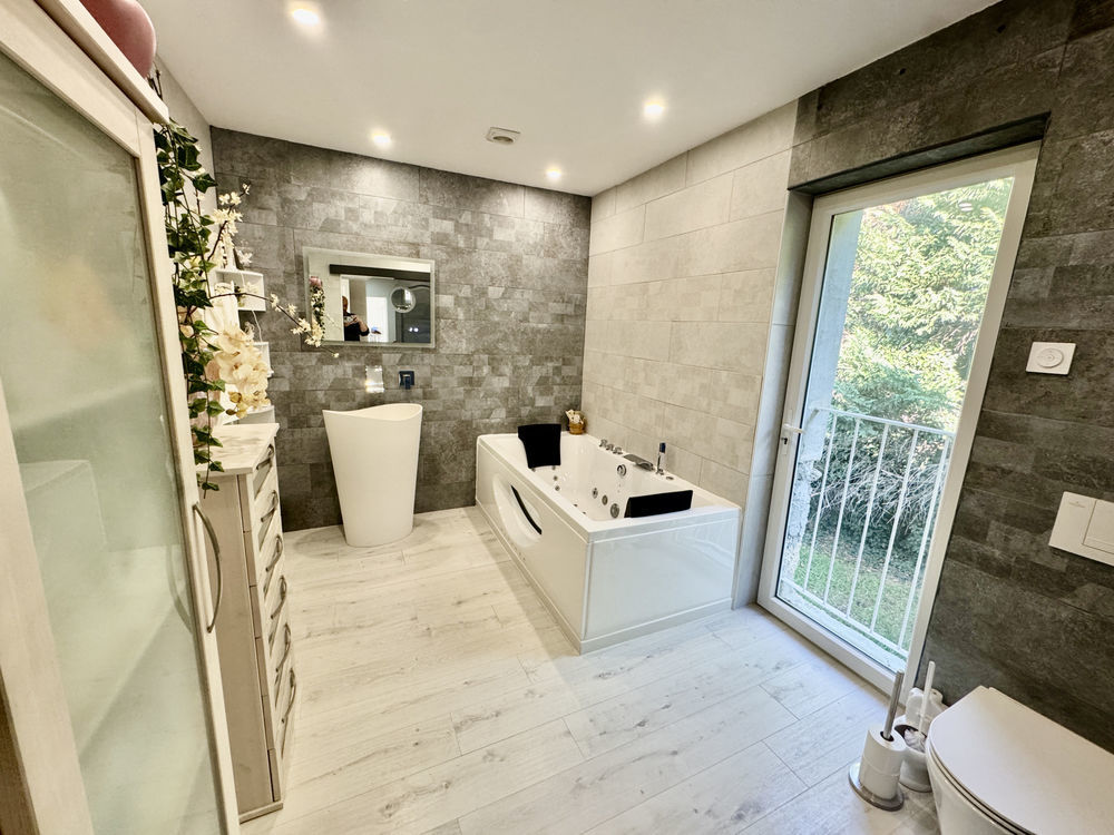 � vendre  Maison Orange (84100)