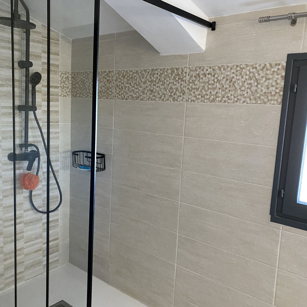 � vendre  Propri�t�/ch�teau Boll�ne (84500)