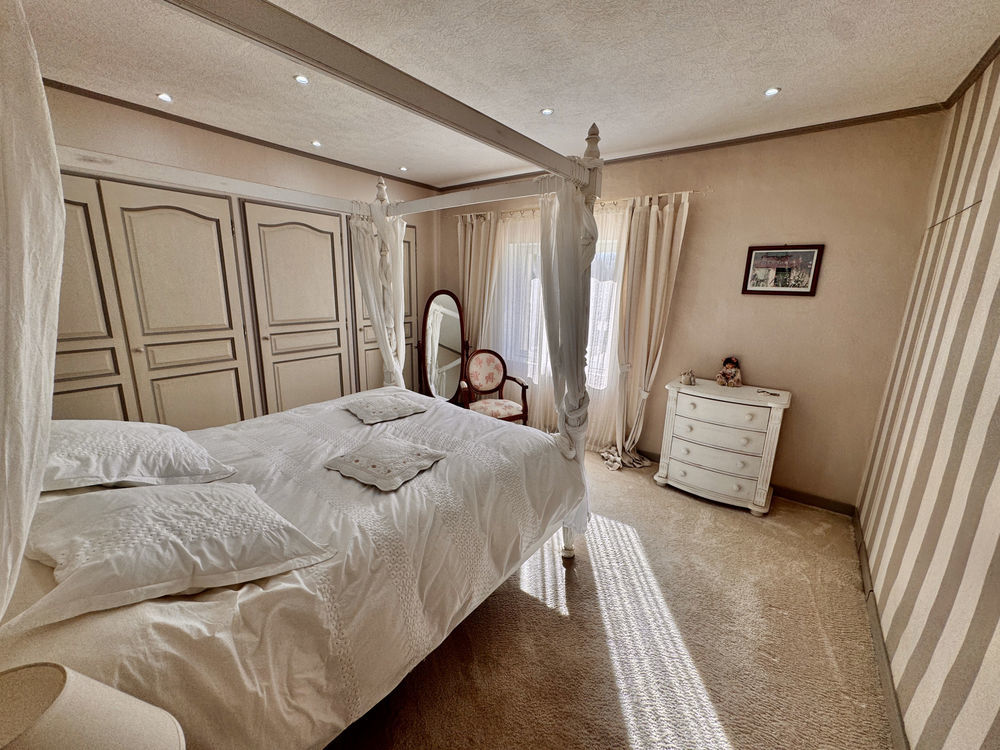 � vendre  Maison Orange (84100)