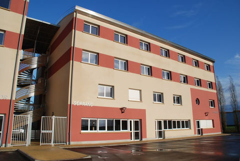 SUPERBES BUREAUX NEUFS A LOUER EN ZONE FRANCHE DE BEAUVAIS OFFRANT AVANTAGES FISCAUX INTERESSANTS 670 60000 Beauvais