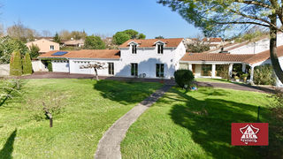  Maison � vendre 9 pi�ces 270 m�