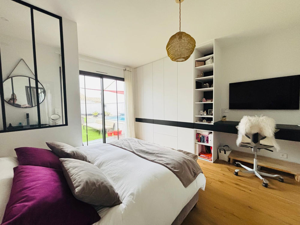 � vendre  Propri�t�/ch�teau La Rochelle (17000)