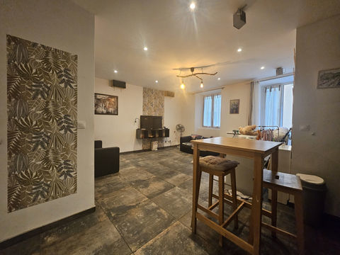   L'ESCARENE - Beau 2 Pi�ces Appartement - 2 pi�ce(s) - 38 m�