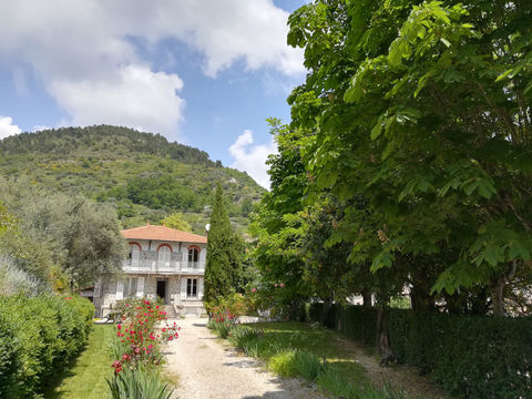   LUCERAM - Maison de ma�tre Maison - 6 pi�ce(s) - 169 m�