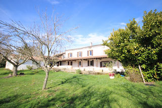  Propri�t�/ch�teau � vendre 12 pi�ces 233 m�