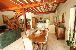  Maison � vendre 6 pi�ces 212 m�