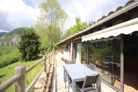   Jolie maison Maison - 8 pi�ce(s) - 171 m�