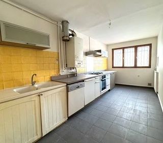  Appartement � louer 4 pi�ces 105 m�