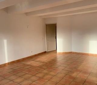  Appartement � louer 3 pi�ces 103 m�