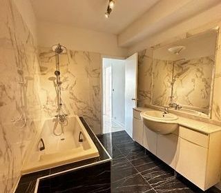  Appartement � louer 2 pi�ces 80 m�